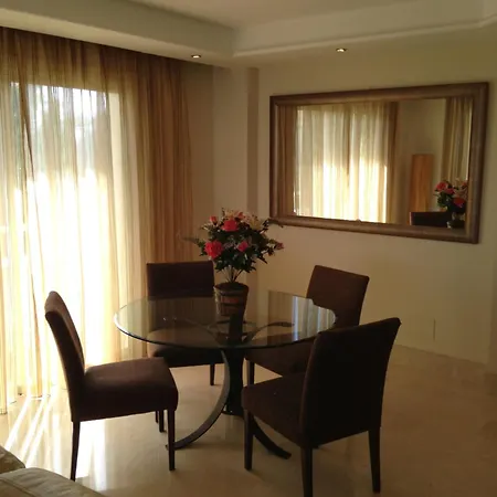 Heaven Beach Apartments, Guadalmansa Playa Complex Lägenhet Estepona